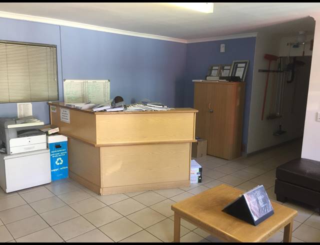 1,000M² FACTORY RENTED IN KILLARNEY GARDENS